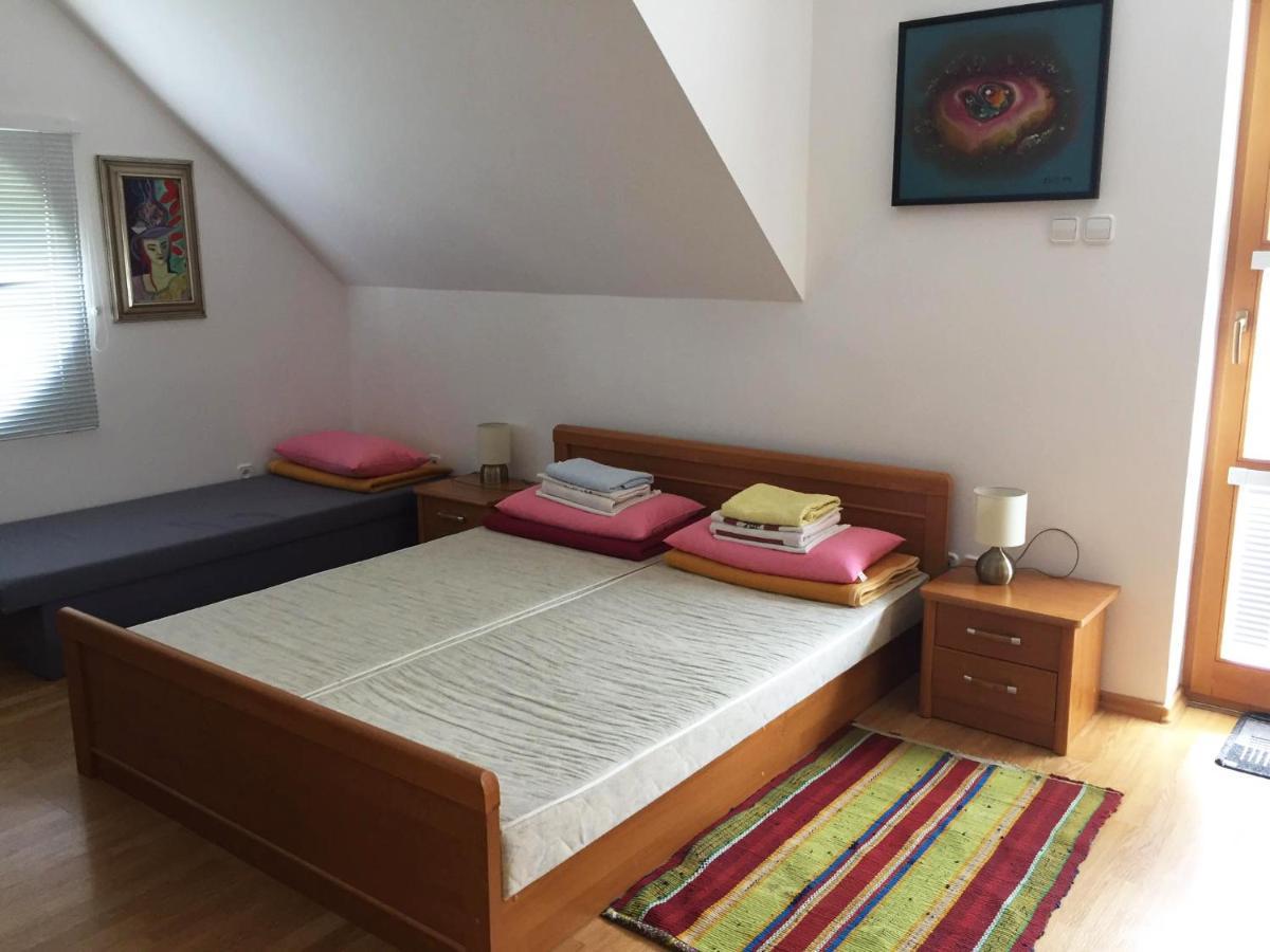 Apartman Triga Snina Zewnętrze zdjęcie