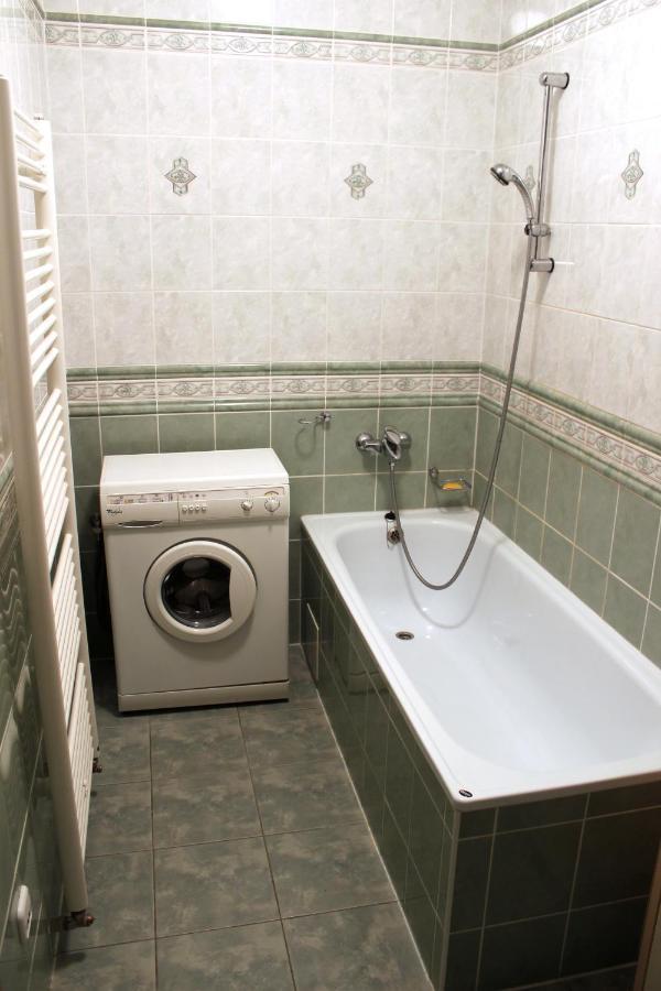 Apartman Triga Snina Zewnętrze zdjęcie